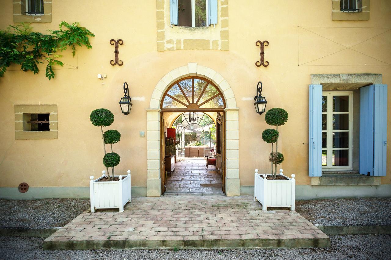 Domaine De Fos Bed and Breakfast Montaren-et-Saint-Médiers Εξωτερικό φωτογραφία