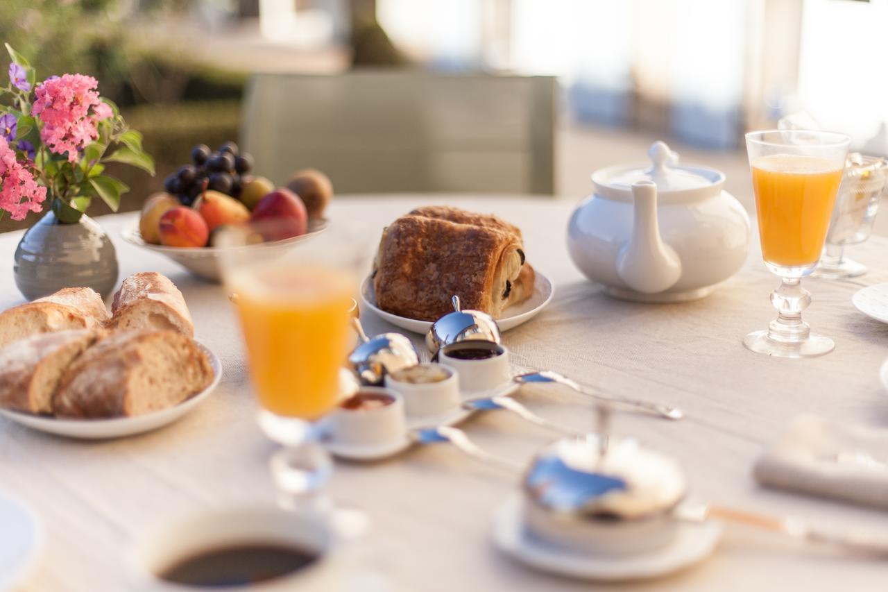 Domaine De Fos Bed and Breakfast Montaren-et-Saint-Médiers Εξωτερικό φωτογραφία
