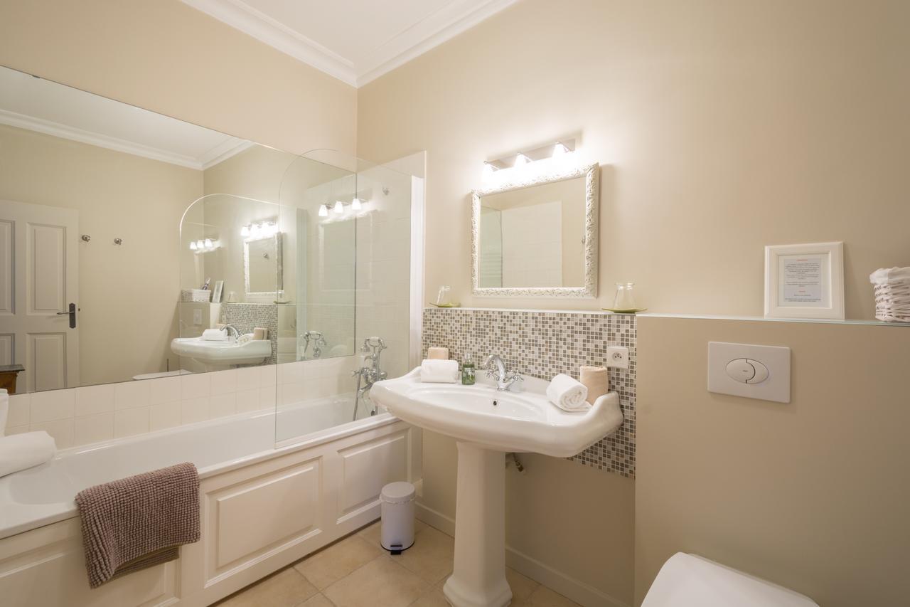 Domaine De Fos Bed and Breakfast Montaren-et-Saint-Médiers Εξωτερικό φωτογραφία