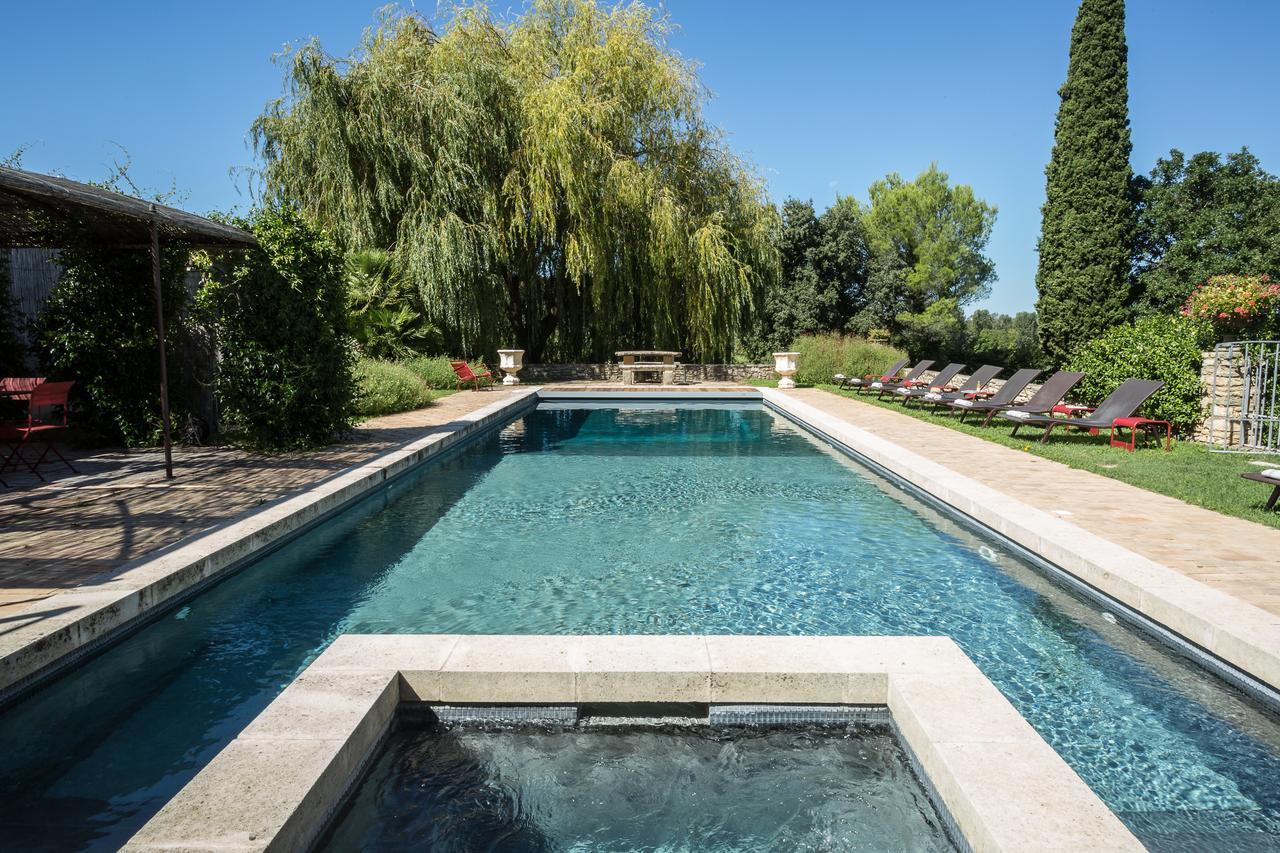 Domaine De Fos Bed and Breakfast Montaren-et-Saint-Médiers Εξωτερικό φωτογραφία